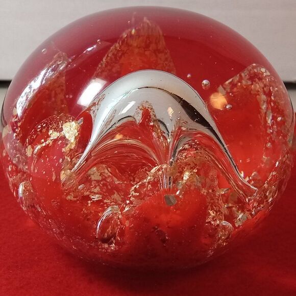Vintage Huge Center Domed Bubble Lava Red & Gold Flecks Paperweight Cottagecore - Picture 3 of 8